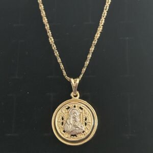 Златен синджир с медальон